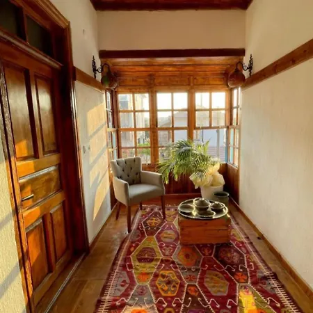 Bed & Breakfast Tas - *